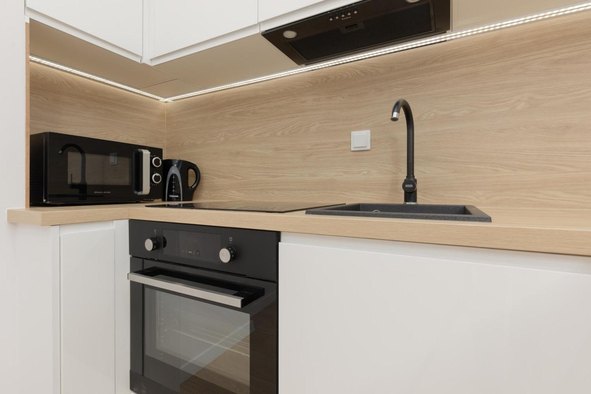 Modern Apartment With Balcony Near Aleje Jerozolimskie By Noclegi Renters Varsovie Extérieur photo