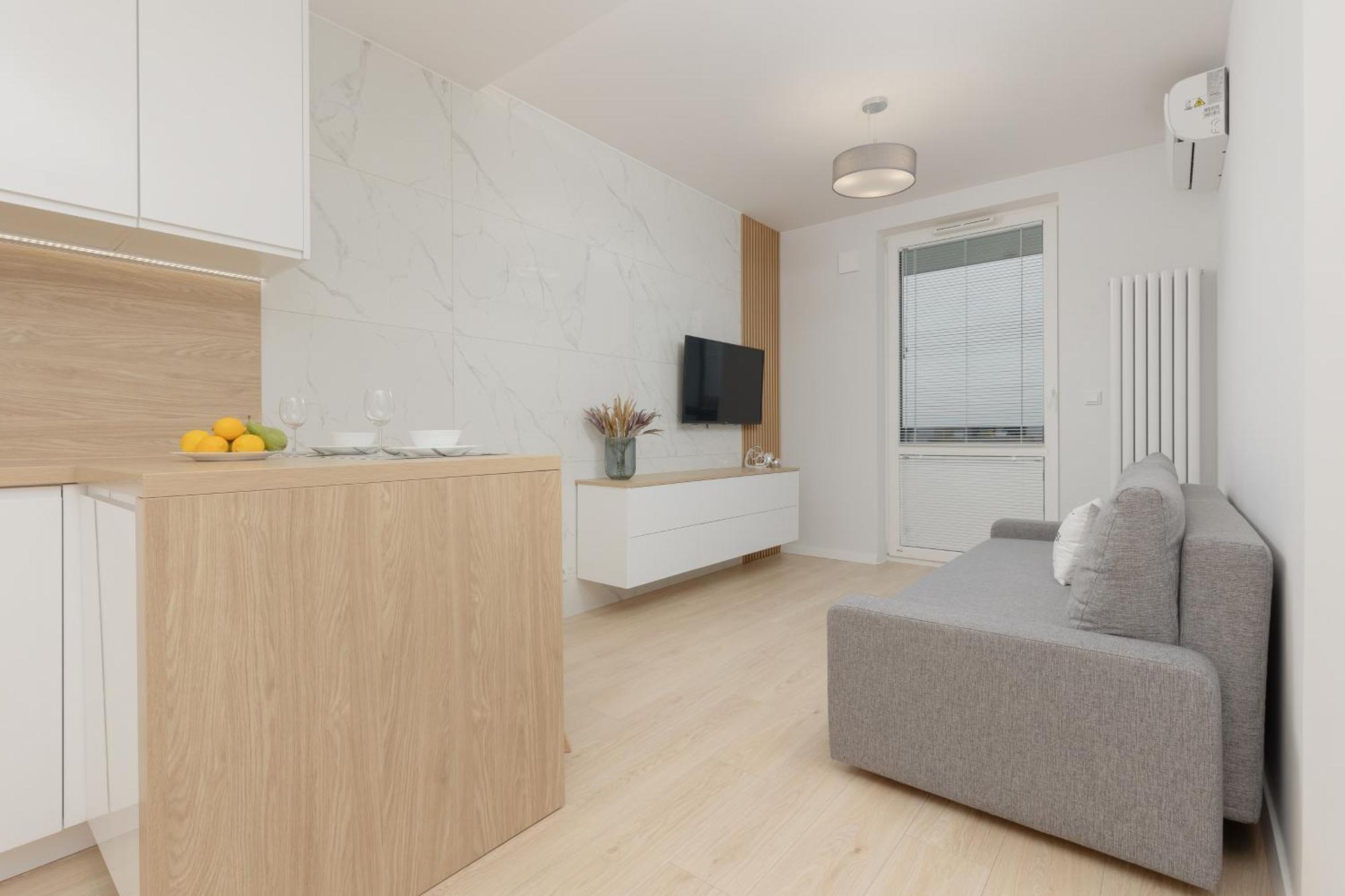 Modern Apartment With Balcony Near Aleje Jerozolimskie By Noclegi Renters Varsovie Extérieur photo